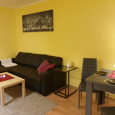 Grand - Tourist Studio York
