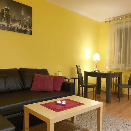 Grand - Tourist Studio York